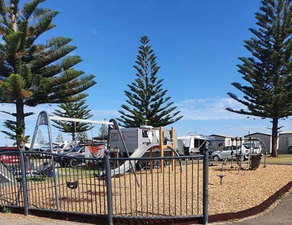 Christies Beach Tourist Park Экстерьер фото